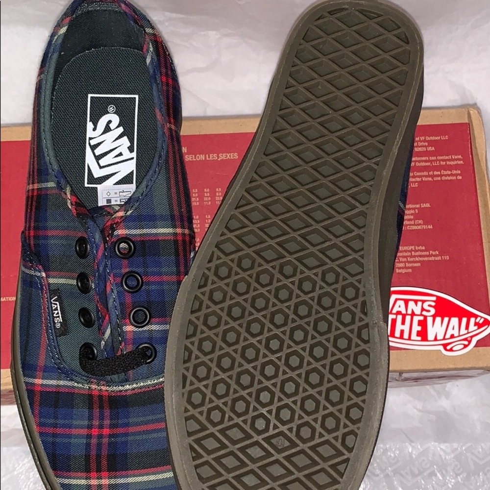 >Ⓜ️AUTHENTIC PLAID BLACK RED GREEN BLUE YELLO CLASSIC TARTAN GUM BRAND NEW VANS - Picture 4 of 15